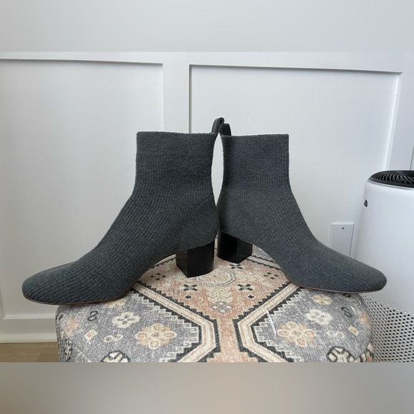 Everlane Glove Boot - Picture 5 of 9